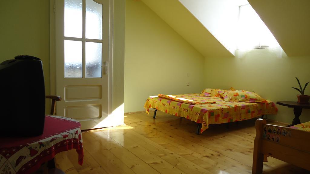 Hostel Helga House Turda Pokoj fotografie